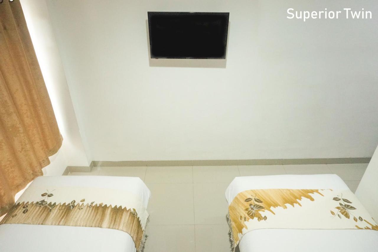 Al Ashri Inn By Urban Yogyakarta Exterior photo